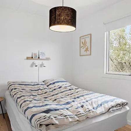 Сasa de vacaciones 2 Bedroom Awesome In