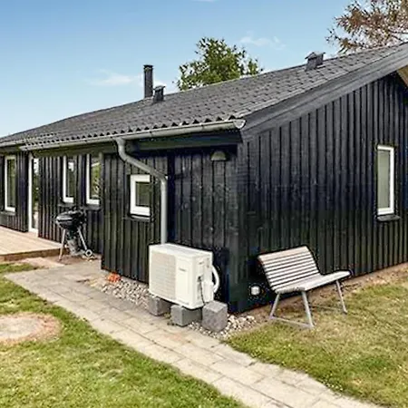 Vakantiehuis 2 Bedroom Awesome In *