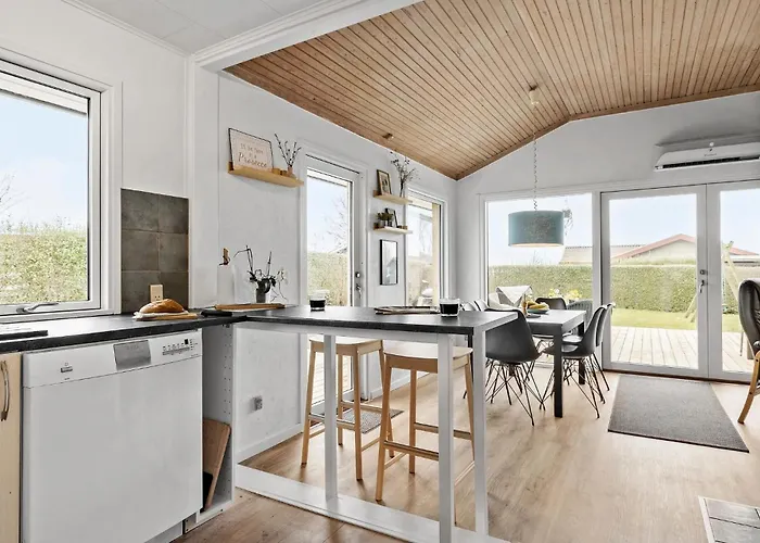 2 Bedroom Awesome In 펜션