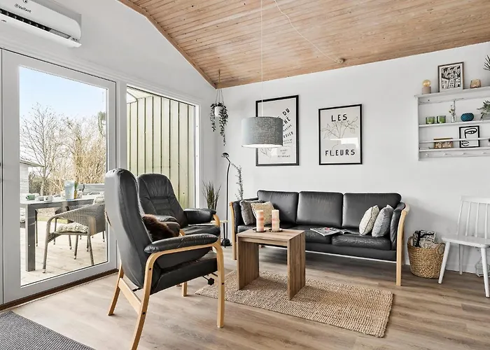 2 Bedroom Awesome In 펜션